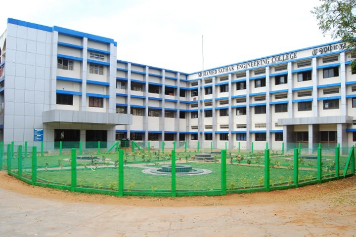 https://cache.careers360.mobi/media/colleges/social-media/media-gallery/3725/2019/3/8/Campus View of Mohamed Sathak Engineering College Kilakarai_Campus-View.jpg